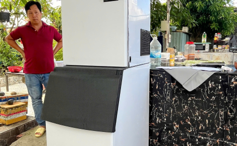 Bàn giao máy làm đá bia 150kg cho Karaoke King Palace