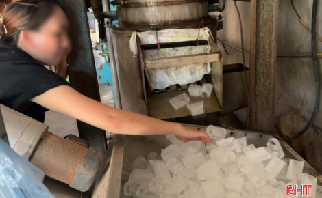 Sản xuất đá lạnh sạch bằng công nghệ... bẩn?